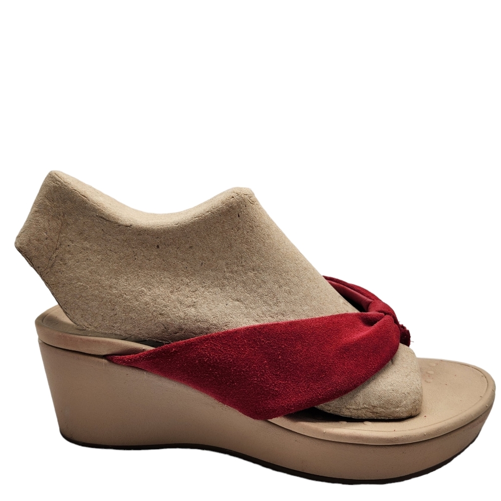 Vionic Red Slip On Thong Sandals